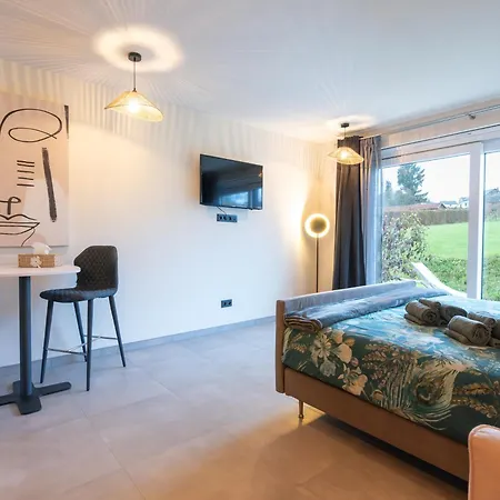 A La Fontaine - D'hotes En Famenne *