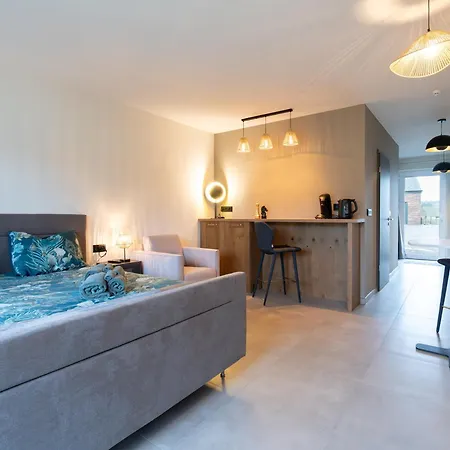 A La Fontaine - D'hotes En Famenne Bed & Breakfast *